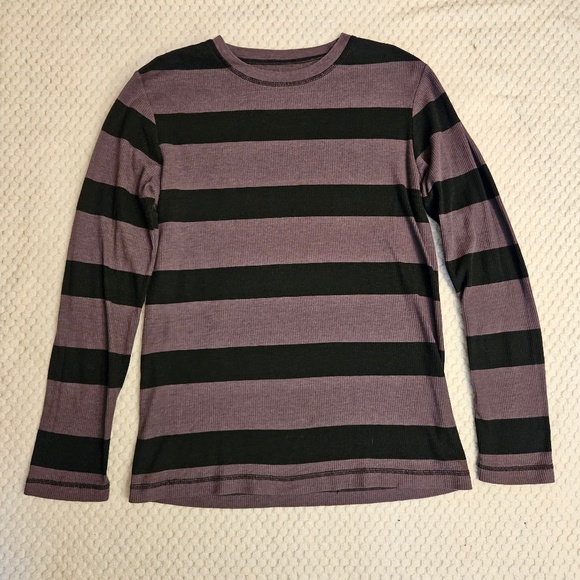 No Boundaries Textured Long Sleeve Striped Tee - Picture 1 of 3